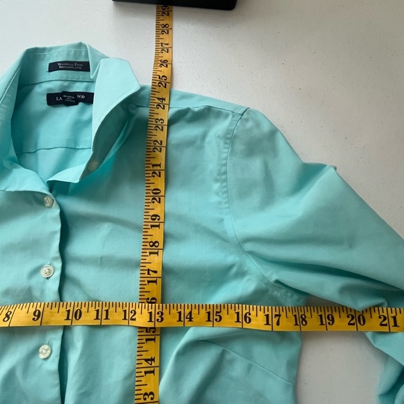Lands' End Women's Wrinkle-free Broadcloth Aqua Blouse - Picture 4 of 4